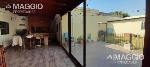 Venta Casa 5 Ambientes El Palomar