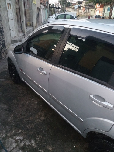 Imagem 3 de 8 de Ford Fiesta Sedan 2012 1.6 Fly Flex 4p