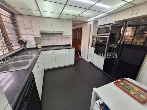 Bello Y Amplio Apartamento En Alquiler En Santa Eduvigis