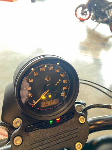 Imagen 5 de 10 de Harley Davidson Sporster Iron 883