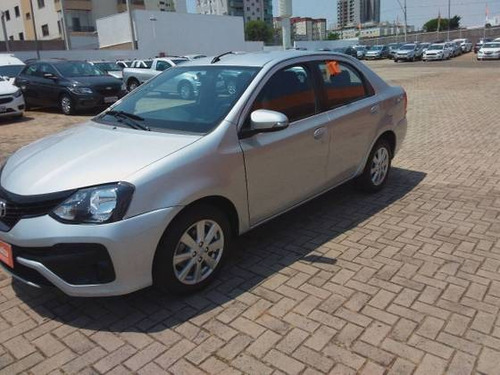 Imagem 4 de 9 de Toyota Etios 1.5 X Plus Sedan 16v Flex 4p Automático