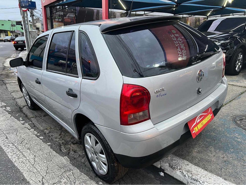 Imagem 4 de 9 de Volkswagen Gol 2006 1.0 Plus Total Flex 4p