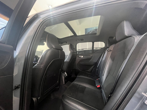 Volvo Outros Modelos XC 40 T-5 HÍBRIDO R-DESIGN 1.5 262CV FWD