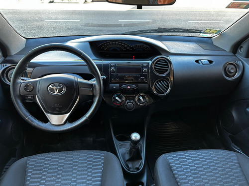 Toyota Etios 1.5 Xls