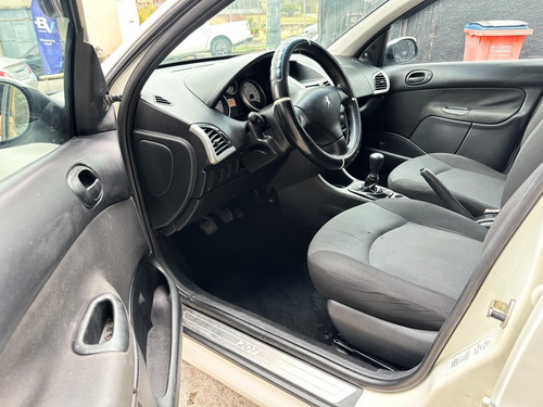 Peugeot 207 1.4 ACTIVE 8V FLEX 4P MANUAL