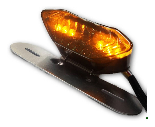Imagen 3 de 3 de Faro Stop Led Universal Con Cruces Y Portaplaca Moto