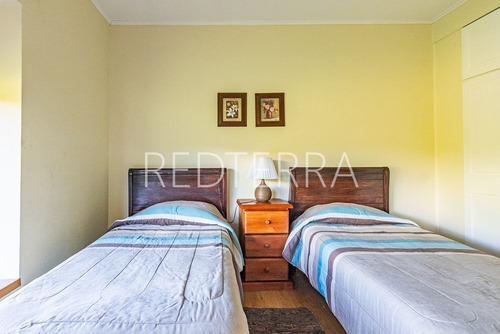 Imagen 8 de 30 de Hermosa Casa Con Vista Al Lago Y Al Volcán