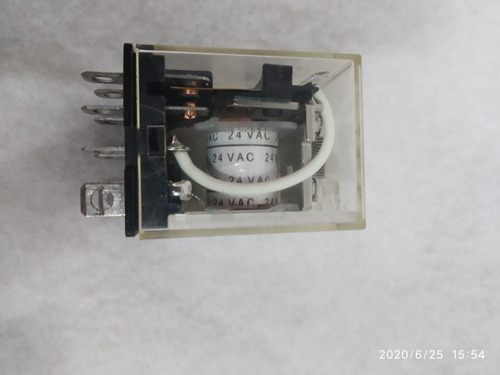 Relevador Allen Bradley (6pzs) 24v Ac/dc 8 Pines 700-hf32a24 (Usado)
