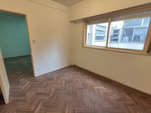 Imagen 6 de 14 de Departamento De 2 Ambientes , Muy Buen Estado .