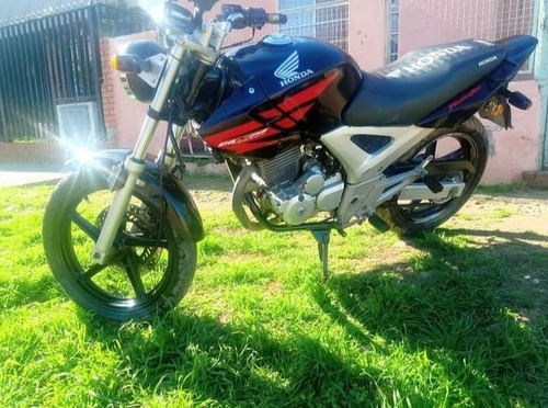 Imagen 2 de 4 de Honda Cbx 250