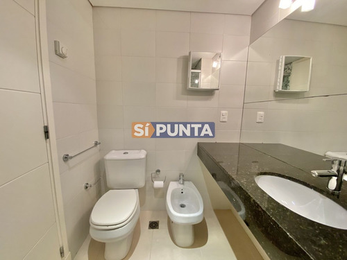 Imagen 22 de 23 de Venta De Apartamento De 2 Dormitorios En Mansa Punta Del Este