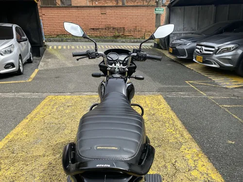 Bajaj Platino 125 2023