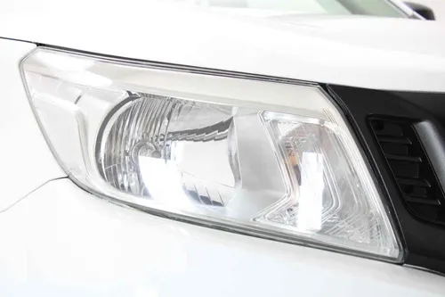 Nissan Doble Cabina Np300 2020