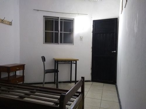 Imagen 9 de 10 de Casa Interna, Ideal Hospedaje, Excelente Renta !!!