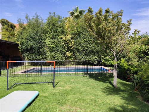 Casa Arriendo En Condominio Los Monjes/ 5 Dorm./lb