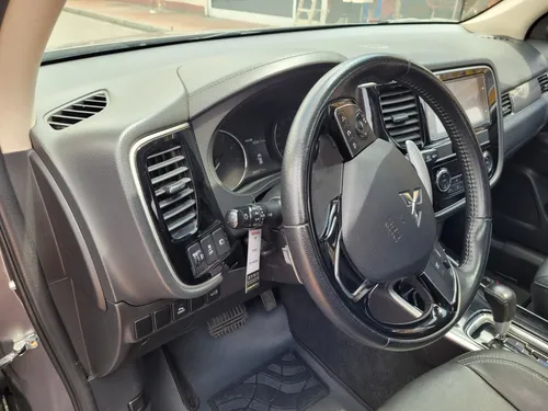 Mitsubishi Outlander 2.4 Kaiteki 4x4 automática