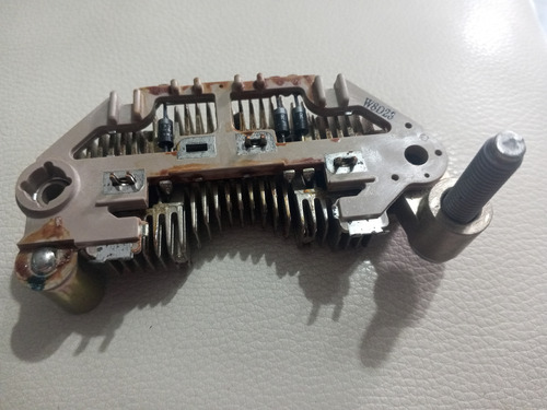 Diodera Alternador Accent/ Y Electra/matrix 1.8