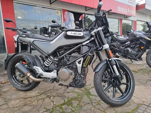 Husqvarna Svartpilen 401 Negra - 100% Financiada