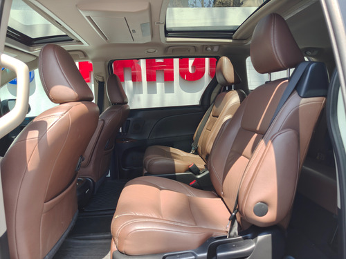 Toyota Sienna 3.5 Limited At
