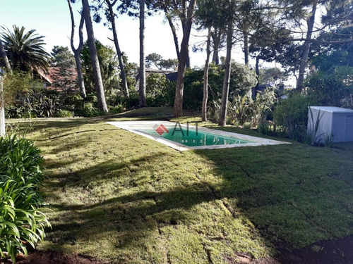 Imagen 17 de 17 de Casa De 3 Dormitorios Con Amplio Jardin Y Piscina, Totalmente Cercada.