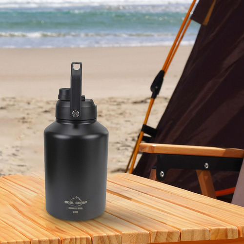 Botella De Agua Aislada De Un Galón, Jarra De Negro 3.8l