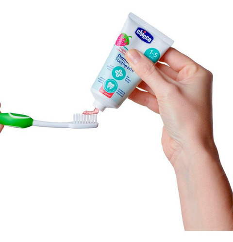 Imagen 4 de 9 de Set Dental Chicco - Neceser, Pasta Y Cepillo De Diente
