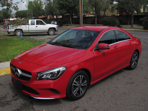 Imagen 11 de 15 de Mercedes-benz Clase Cla 1.6 200 Cgi Sport At