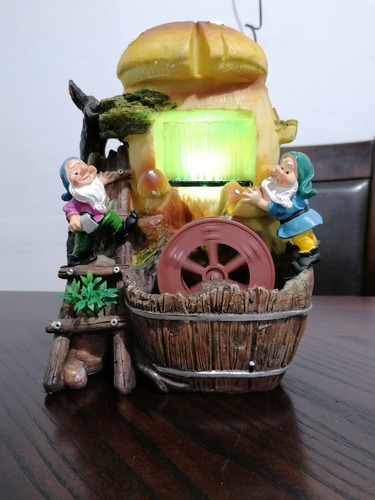 Pileta Decorativa De Enanitos