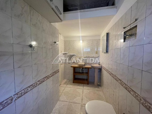 Venta De Tres Propiedades, Al Frente, Medio Y Fondo, Ubicada En Las Toscas Sur. Inm Atlántida.