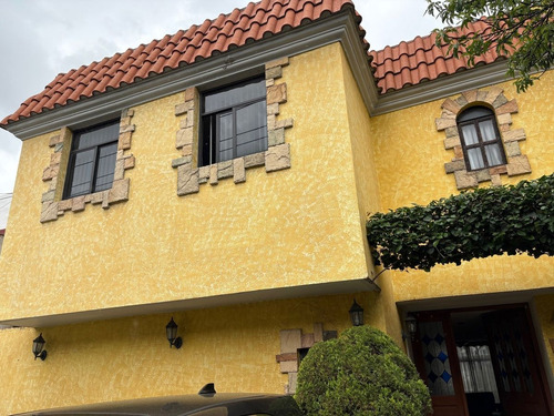 Casa En Venta En Lomas De Tarango