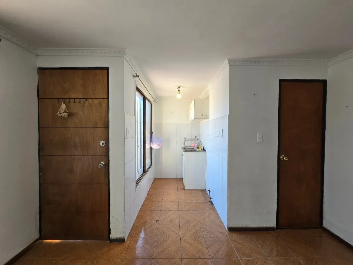 Imagen 4 de 12 de Casa 2d/1b Comodoro Guesalaga (terreno Con 2 Casas)