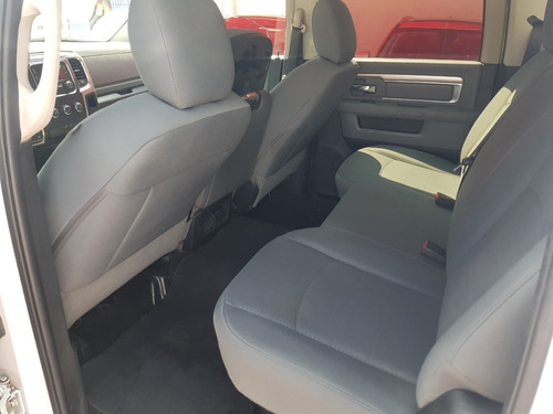 Dodge Ram Slt Doble Cabina 4x4 V6 2016 Ac Ba Ee Abs