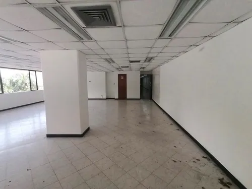 Oficina En Venta En Poblado. Cod V3027