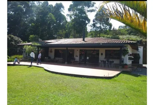 Encantadora Finca En Venta Llanogrande