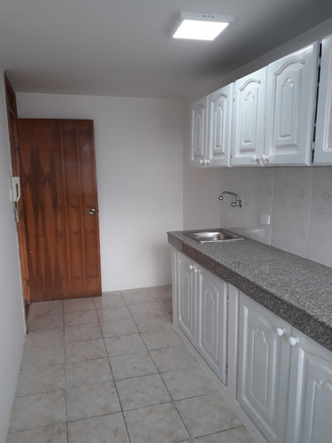 Imagen 5 de 12 de Vendo Departamento En La Magdalena (sur Quito) 137mts.