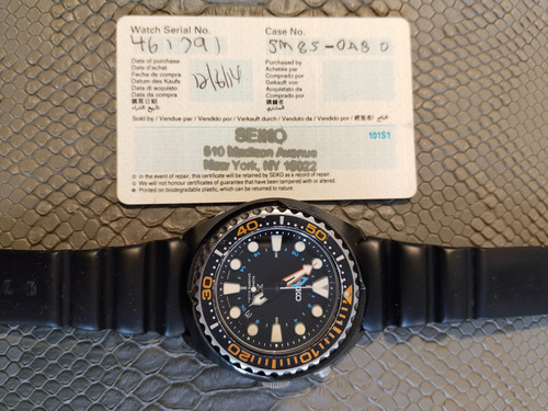 Reloj Seiko Prospex Kinetic Diver Gmt. Con Tarjeta De Compra Negro Negro Negro
