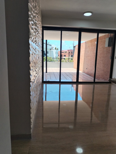 Apartamento En Alquiler El Peñon. Semi Equipado Con Terraza