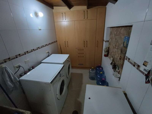 Townhouse Moderno En Residencia Monte Plata, Trigal Norte, Valencia. Minerva K