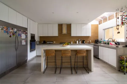Casa En Arriendo/venta En Cristales. Cod A6433
