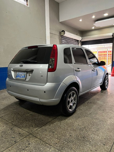 Imagen 4 de 10 de Ford Fiesta