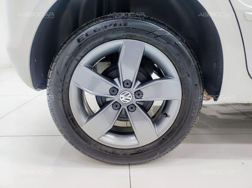 Volkswagen Fox Connect 1.6 Flex 8v 5p