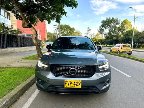 Volvo XC40 2.0 T5 Awd R-design
