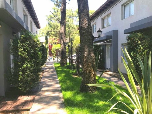 Imagen 12 de 12 de Duplex/casa Pinamar Calle Jason Alquiler