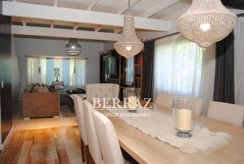 Casa Venta 5 Ambientes En Campo Grande Pilar Lote De 895 M2