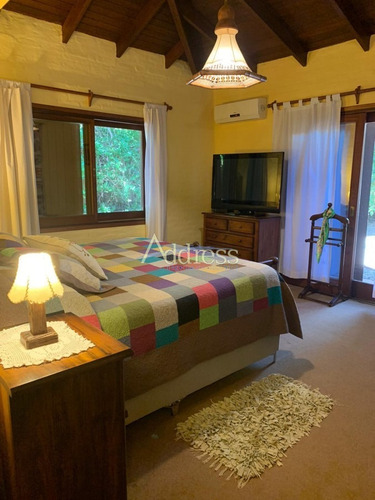 Muy Linda Casa Disponible En Alquiler De Temporada Y Anual- Ref: 3055