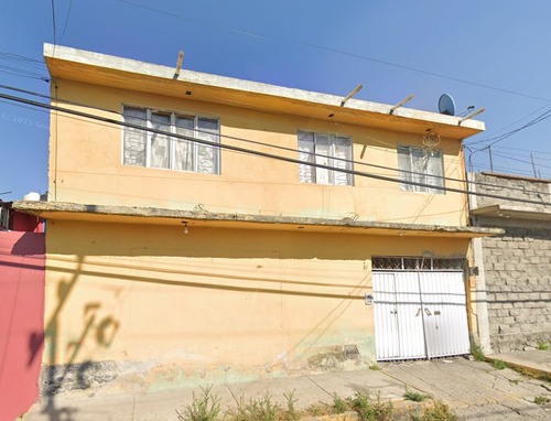 Casa En Venta A Una Calle Del Metro San Andrés Tomatlán, A 8 Min Del Zoológico Los Coyotes Y A 5 Min De Portal Lomas Estrella, En Calle Roberto Fulton Colonia Nuevo Fuego, Iztapalapa, Cdmx - Lc25-zf