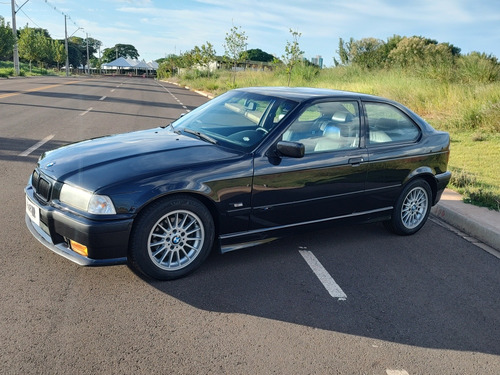 BMW Serie 3 2.5 Sport 3p