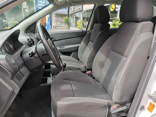 Imagen 12 de 13 de Chevrolet Aveo 1.6 Ls Aa Radio Airbag Facelift Mt 2017