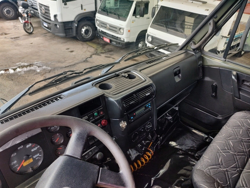 Volkswagen V W 15210 2014 4x4 Munck