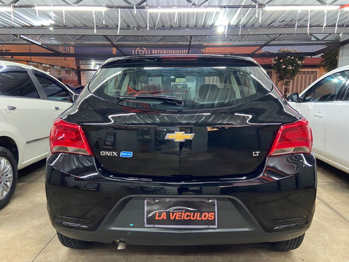 Chevrolet Onix 1.0 Lt 5p